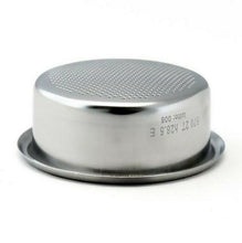Load image into Gallery viewer, IMS Competition E - 61 Precision Filter Ridgeless Basket 18/22 gr B70 2TC H28.5 E - Coffeesection