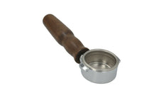 Laden Sie das Bild in den Galerie-Viewer, La Spaziale Wooden Bottomless Portafilter Filterholder Espresso 53mm 21g basket - Coffeesection